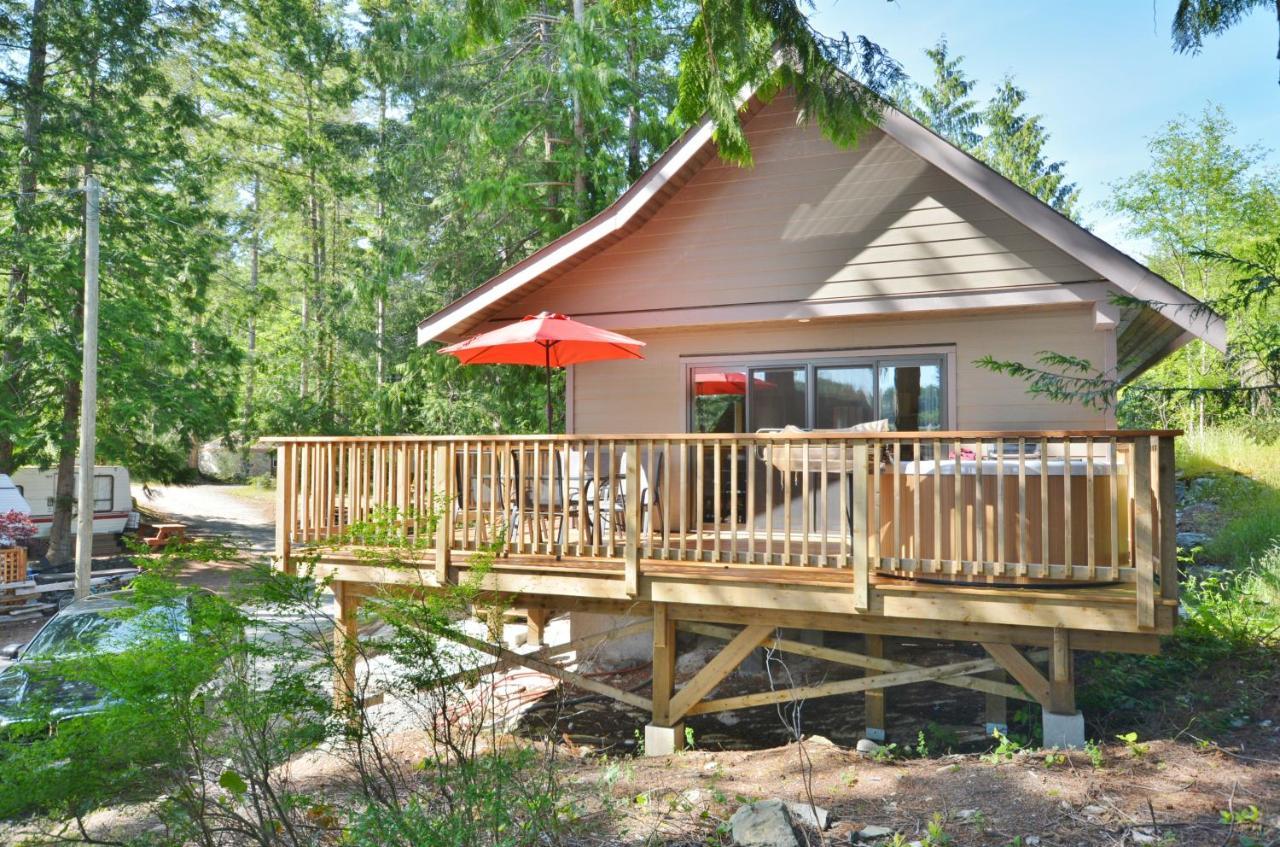 Pender Harbour Resort & Marina Garden Bay المظهر الخارجي الصورة
