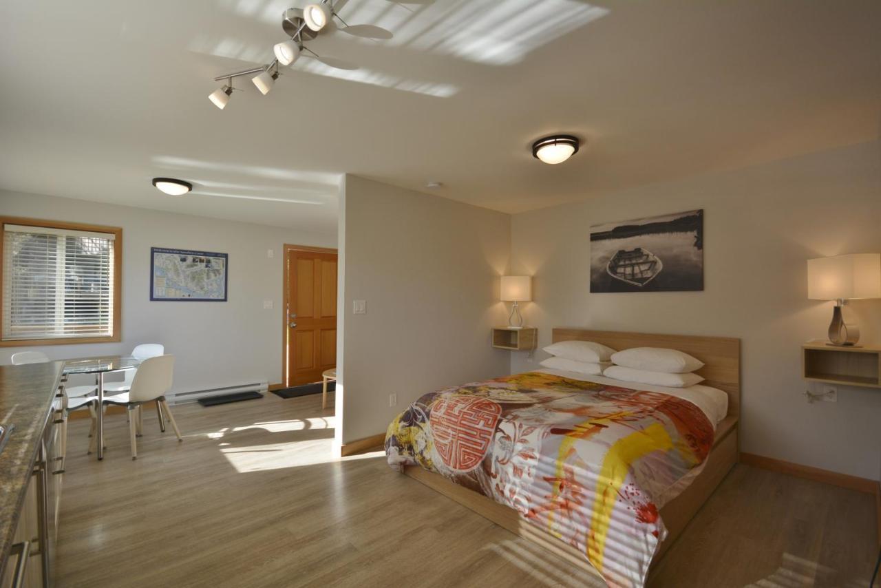 Pender Harbour Resort & Marina Garden Bay المظهر الخارجي الصورة